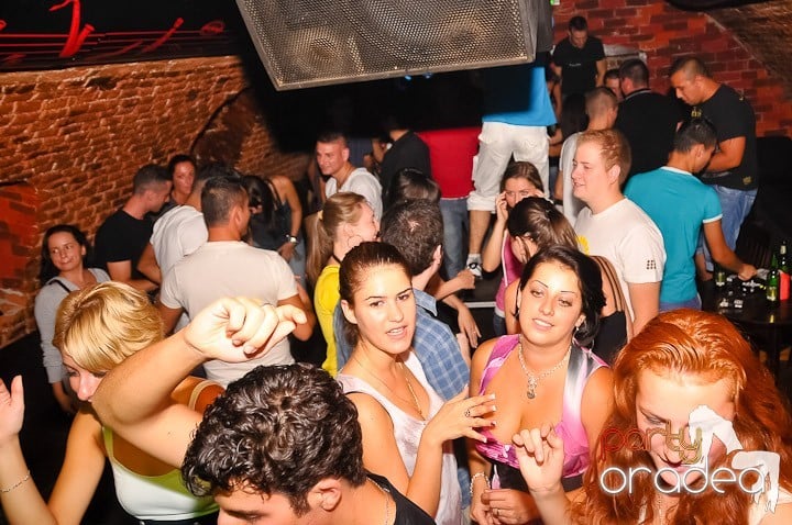 Wednesday Party @ Escape, 