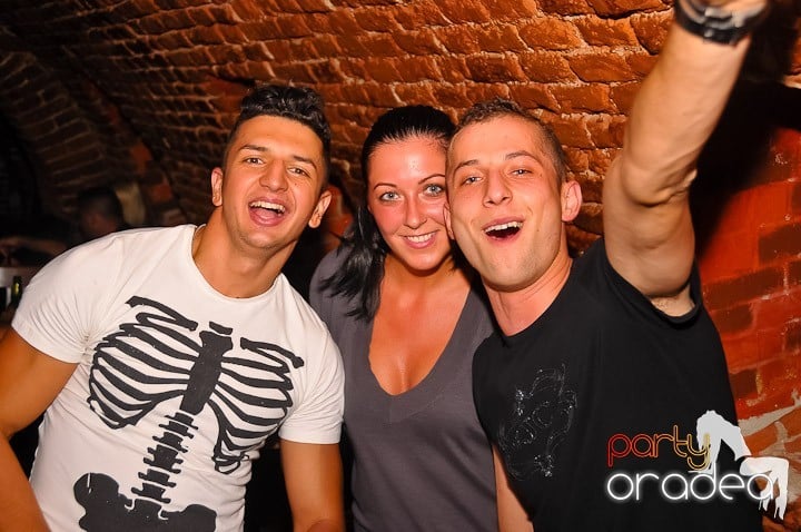 Wednesday Party @ Escape, 