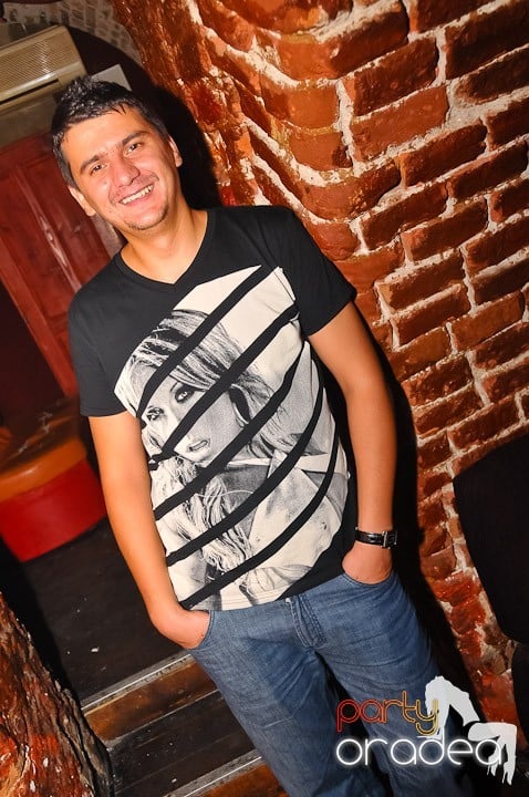 Wednesday Party @ Escape, 