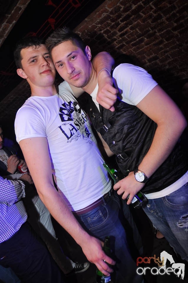 Wednesday party în Escape, 