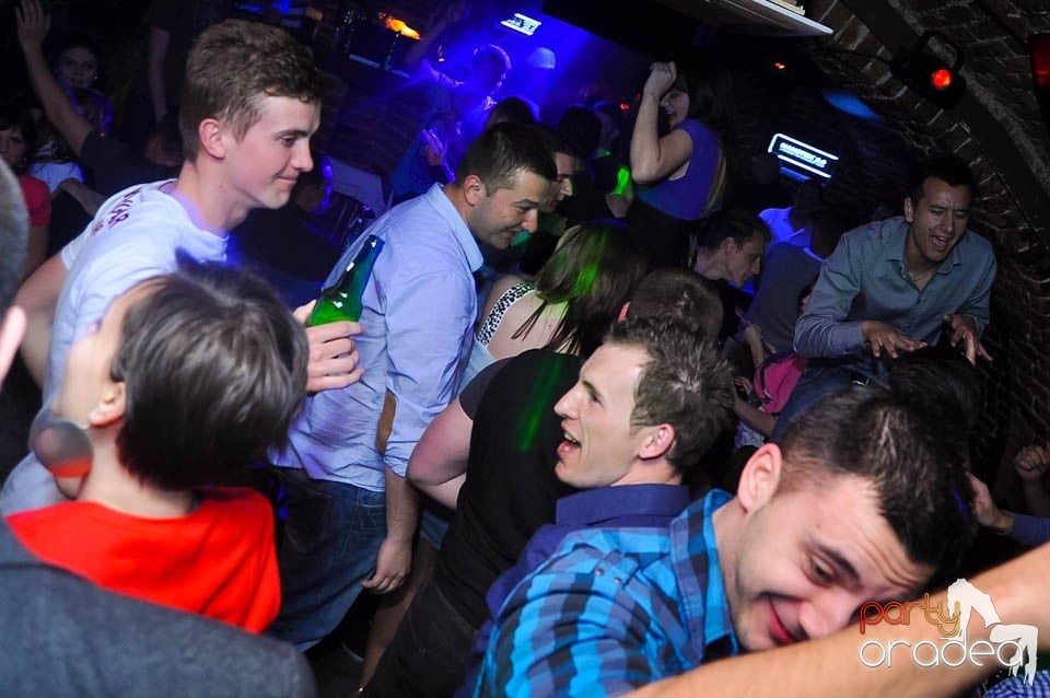 Wednesday party în Escape, 