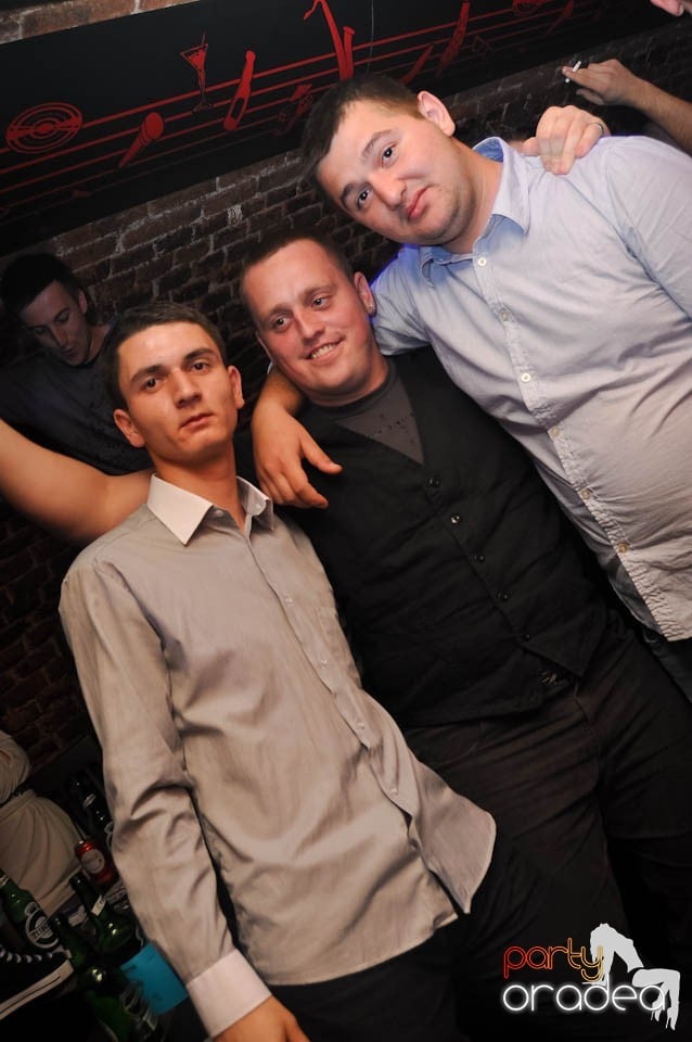 Wednesday party în Escape, 