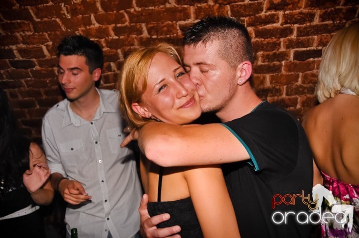 Weekend incendiar în Escape, 