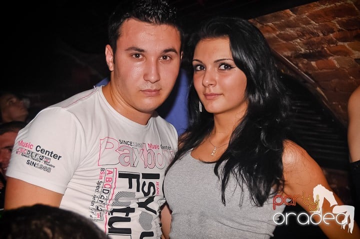 Weekend incendiar în Escape, 