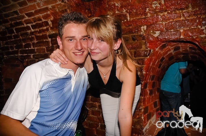 Weekend incendiar în Escape, 