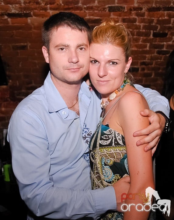 Weekend, party, nebunie în Escape, 