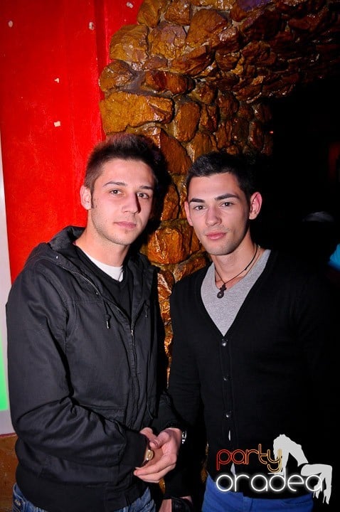 Weekend-ul începe în Downtown, 