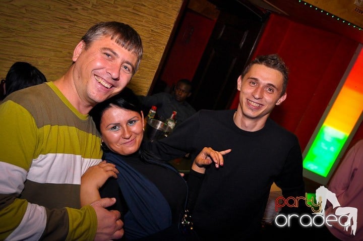 Weekend-ul începe în Downtown, 