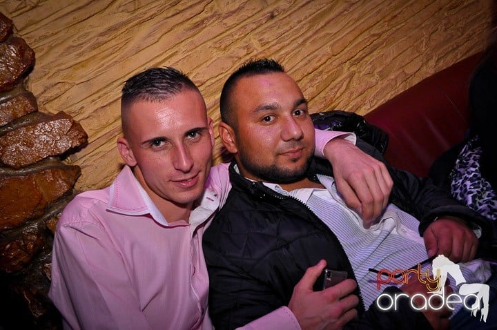 Weekend-ul începe în Downtown, 