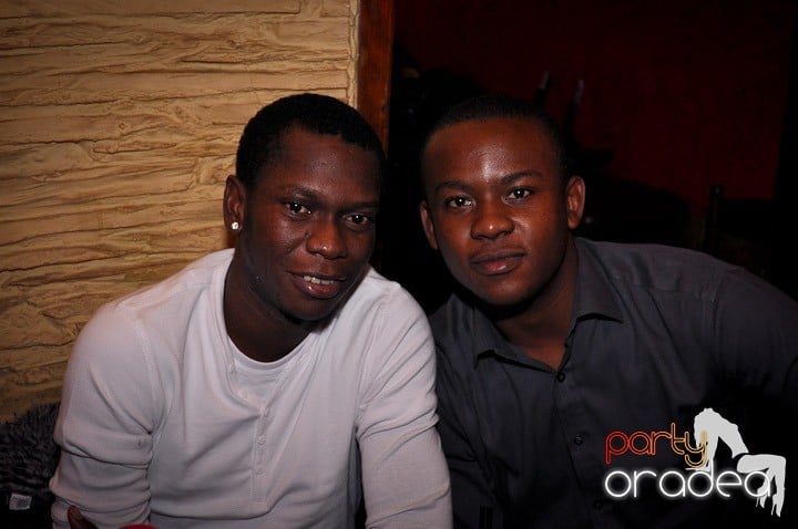 Weekend-ul începe în Downtown, 