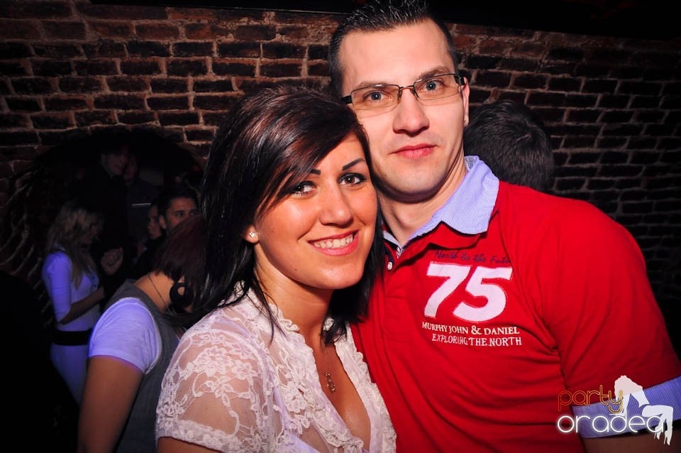 Weekend-ul începe în Escape, 