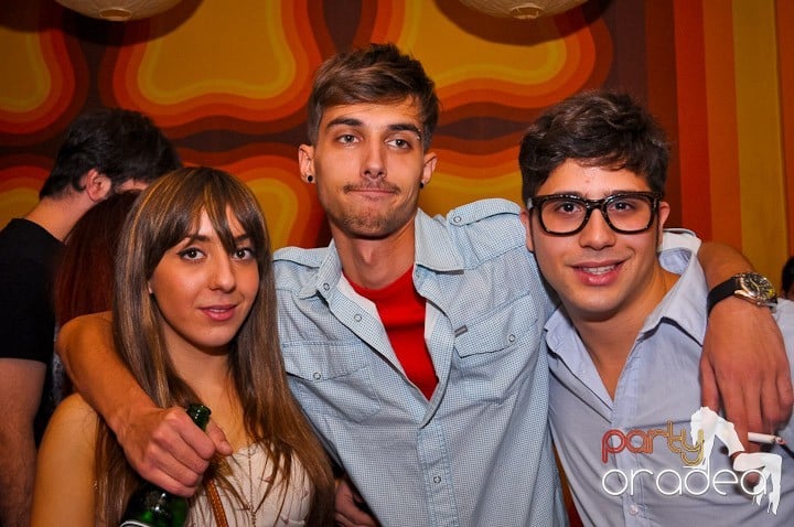 Weekend-ul începe în Juice, Juice