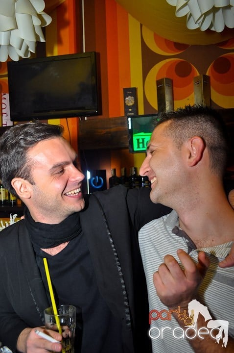 Weekend-ul începe în Juice, Juice