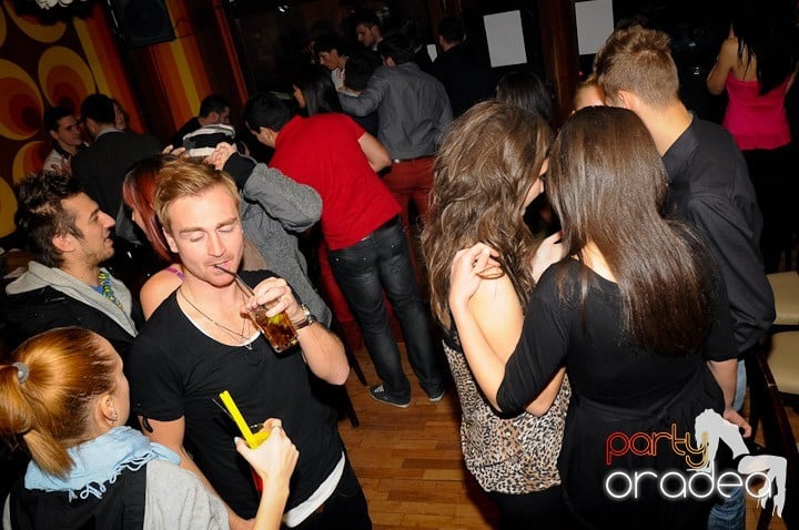 Weekend-ul începe în Juice, Juice