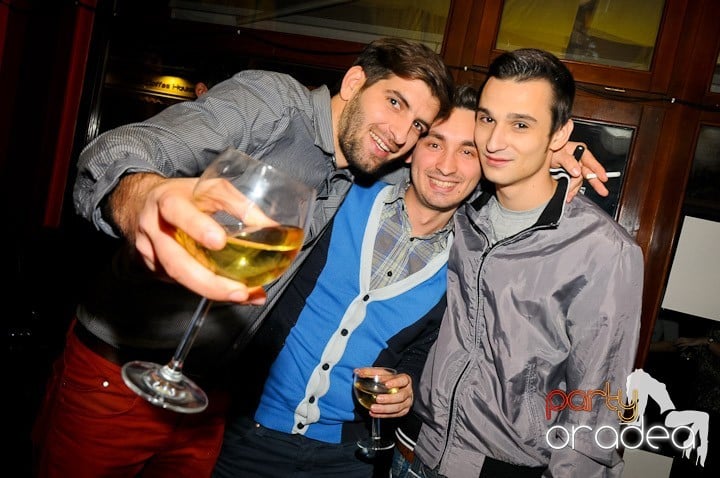 Weekend-ul începe în Juice, Juice