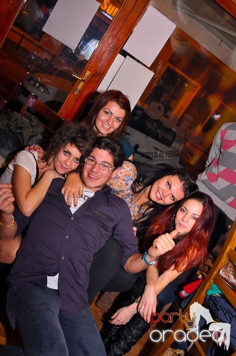 Weekend-ul începe în Juice, Juice