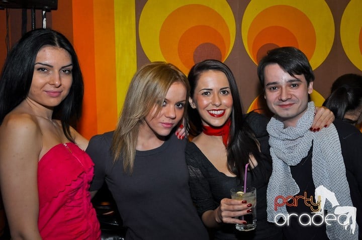 Weekend-ul începe în Juice, Juice