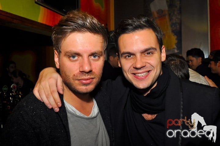 Weekend-ul începe în Juice, Juice