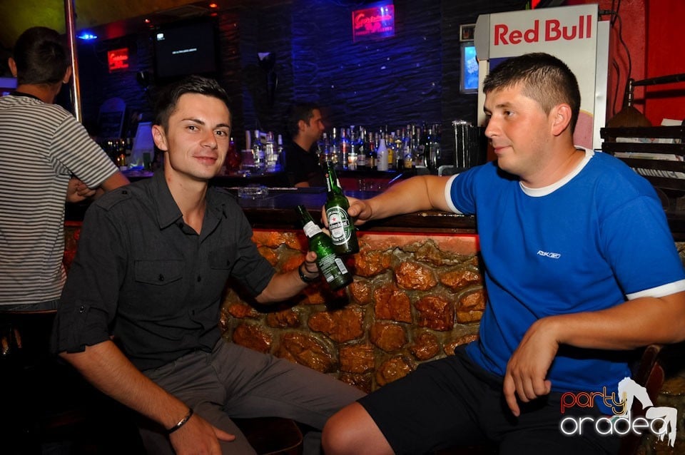 Weeknd party în Downtown, 