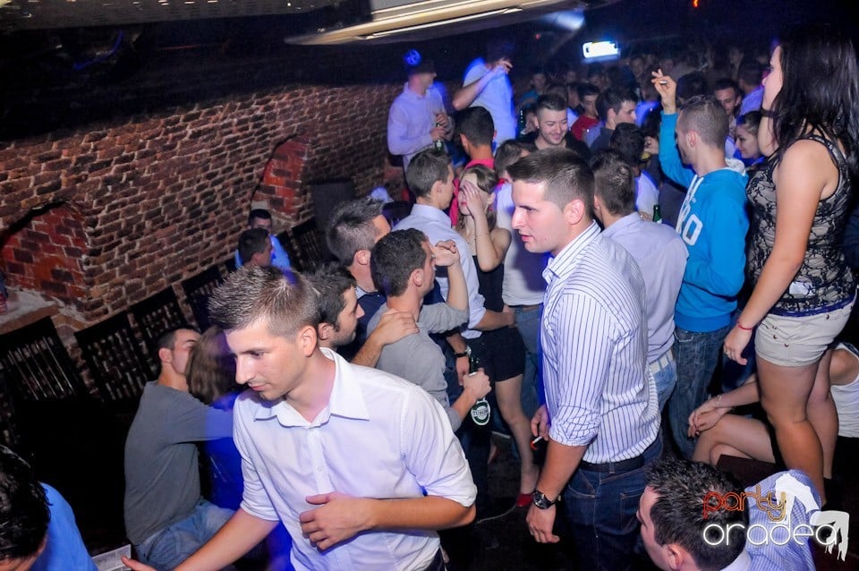 Welcome Bavk: NMD Student's Party, 