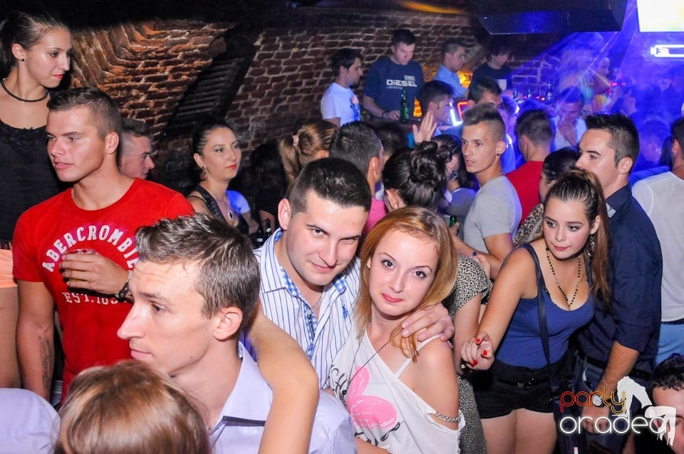 Welcome Bavk: NMD Student's Party, 