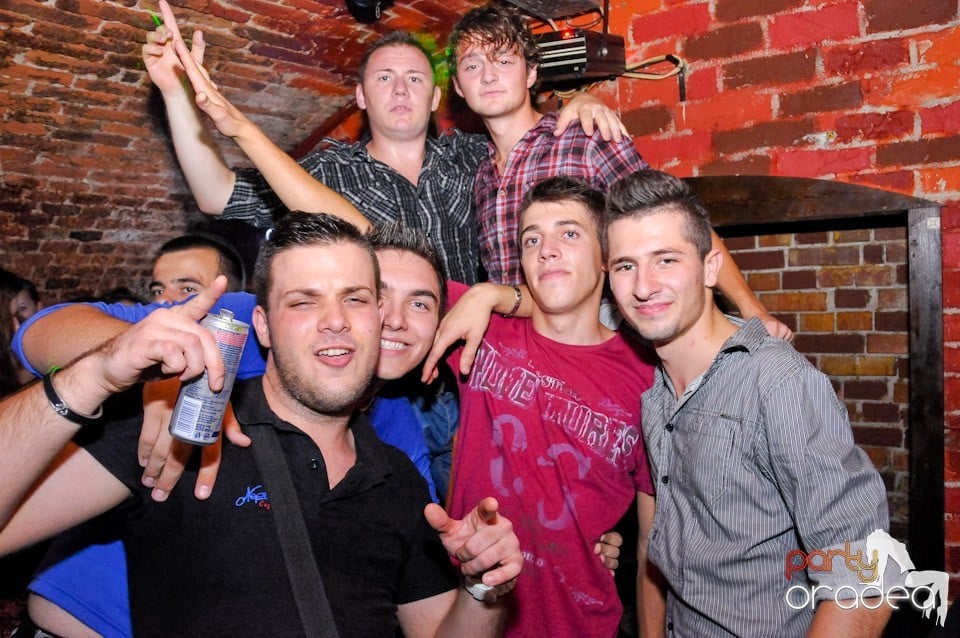 Welcome Bavk: NMD Student's Party, 