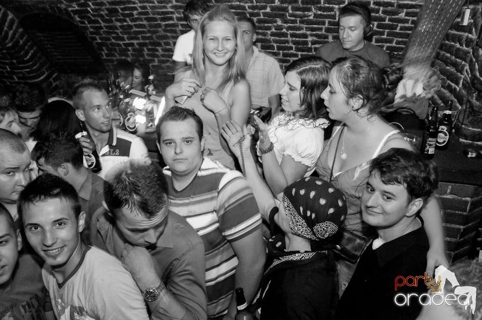 Welcome Bavk: NMD Student's Party, 