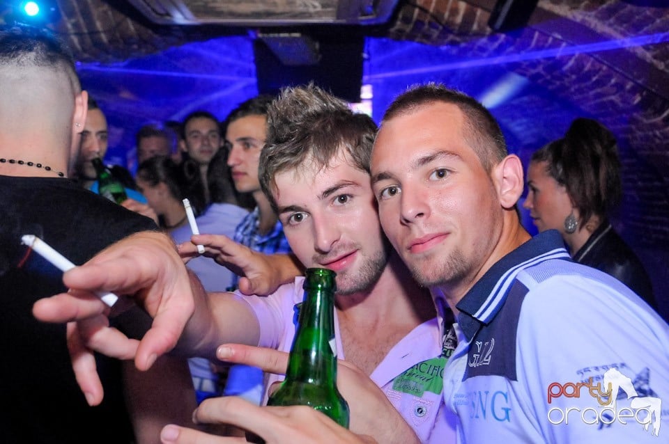 Welcome Bavk: NMD Student's Party, 