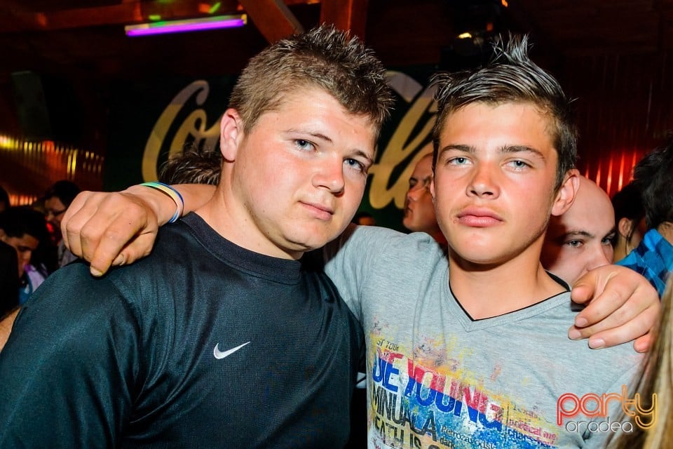 Welcome Sunshine Party, 