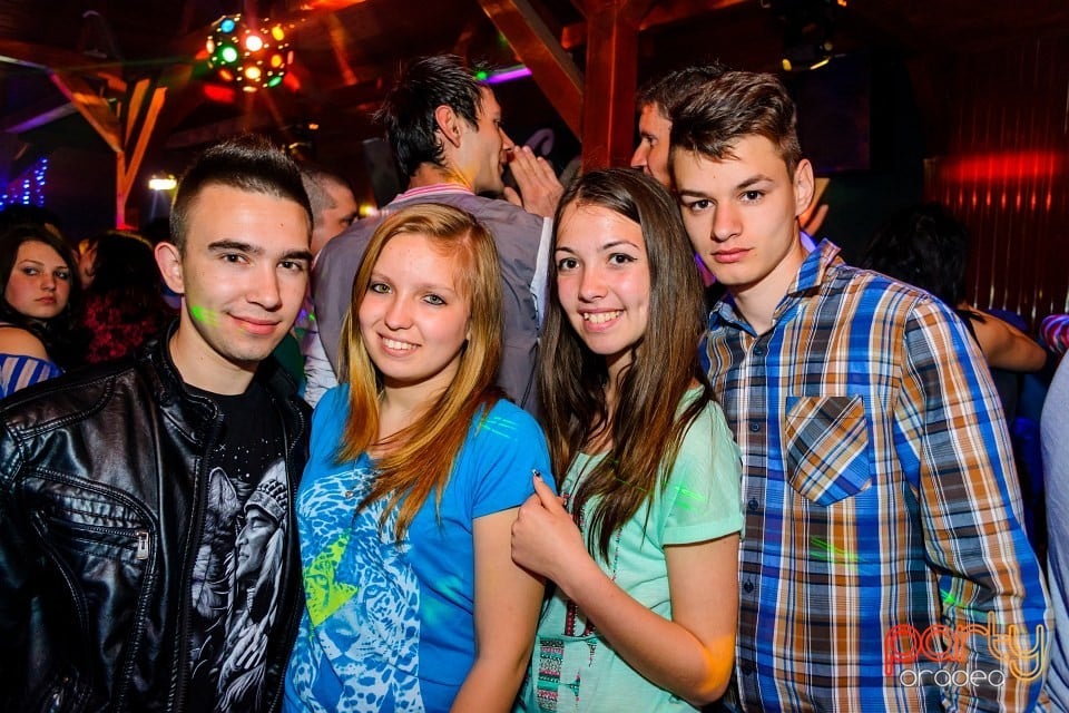 Welcome Sunshine Party, 