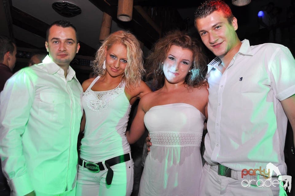 White Sensation Party @ Zulu, Zulu Caffe
