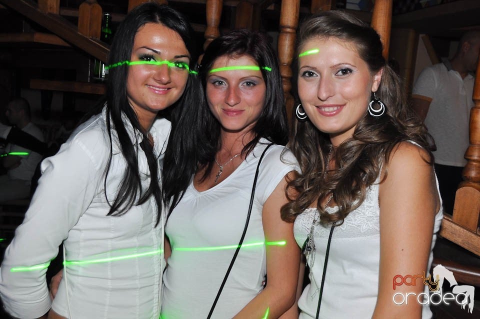White Sensation Party @ Zulu, Zulu Caffe