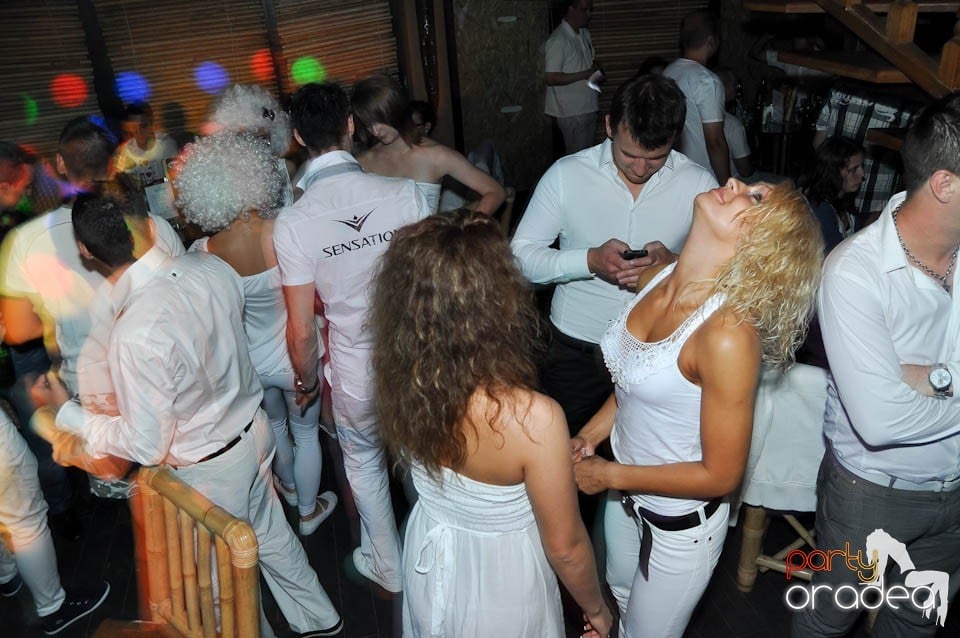 White Sensation Party @ Zulu, Zulu Caffe