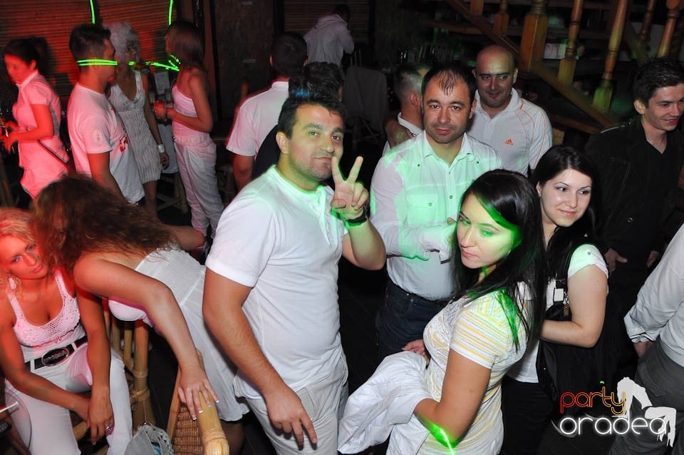 White Sensation Party @ Zulu, Zulu Caffe