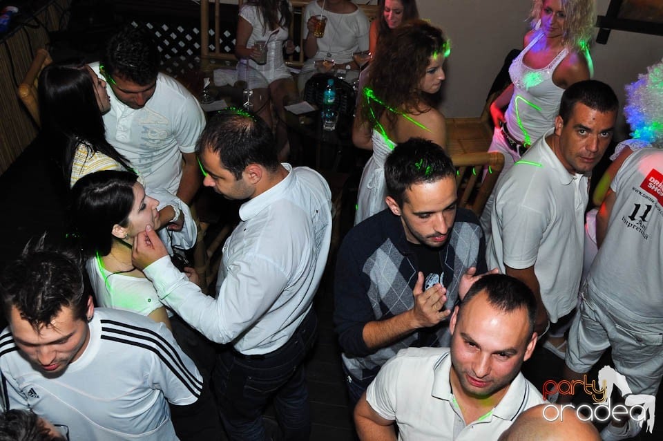 White Sensation Party @ Zulu, Zulu Caffe