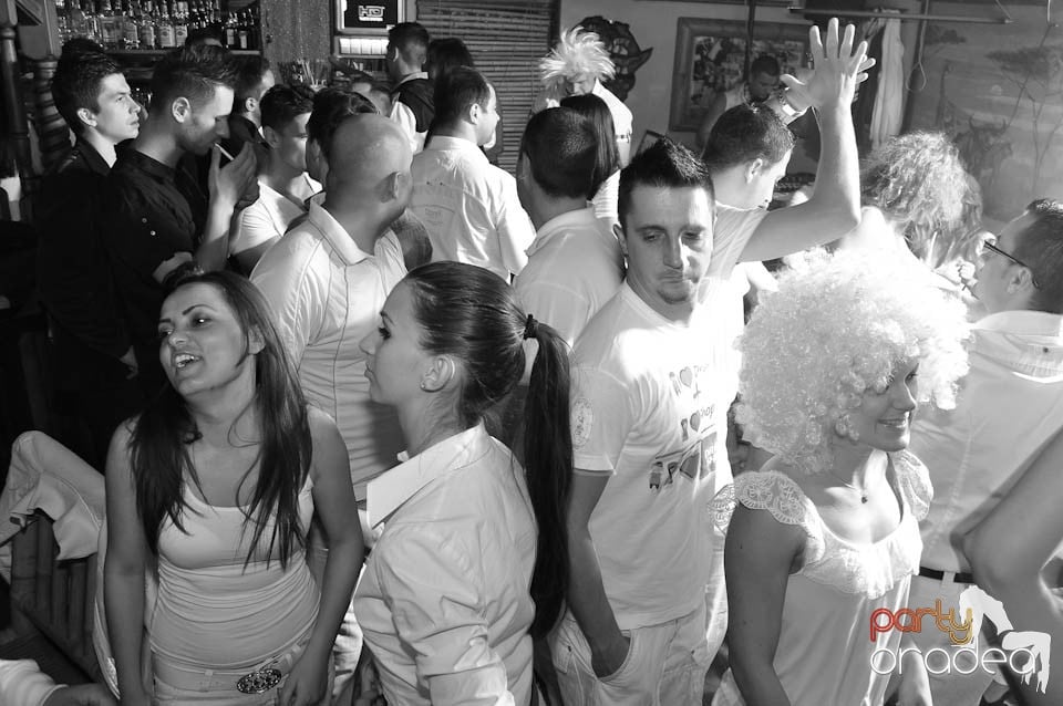 White Sensation Party @ Zulu, Zulu Caffe