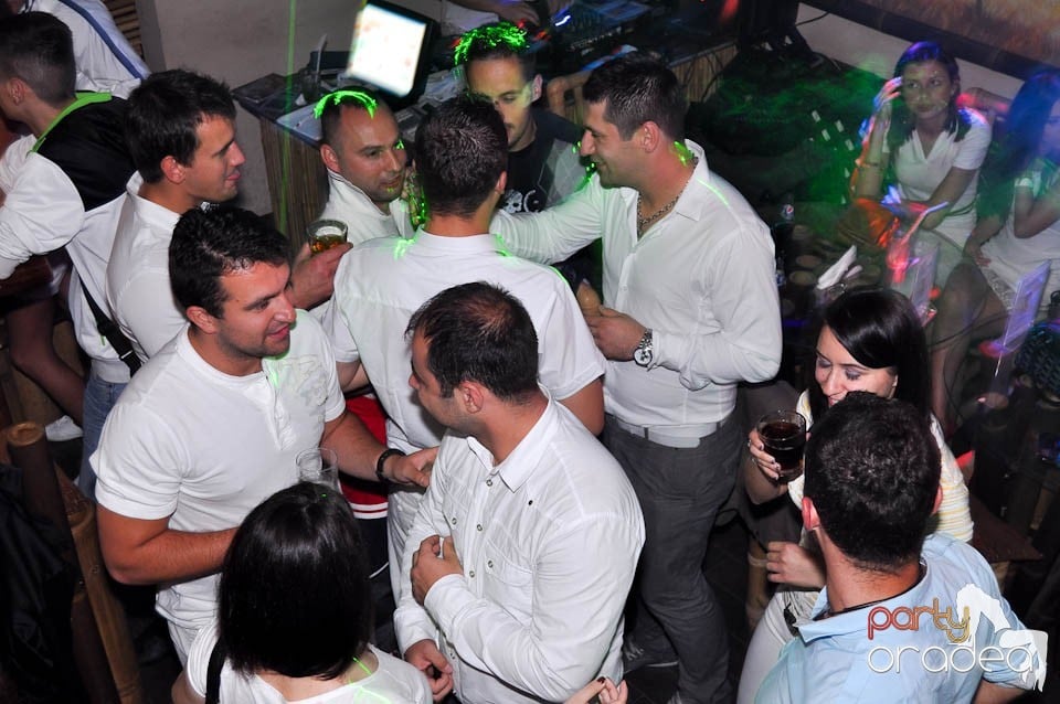 White Sensation Party @ Zulu, Zulu Caffe