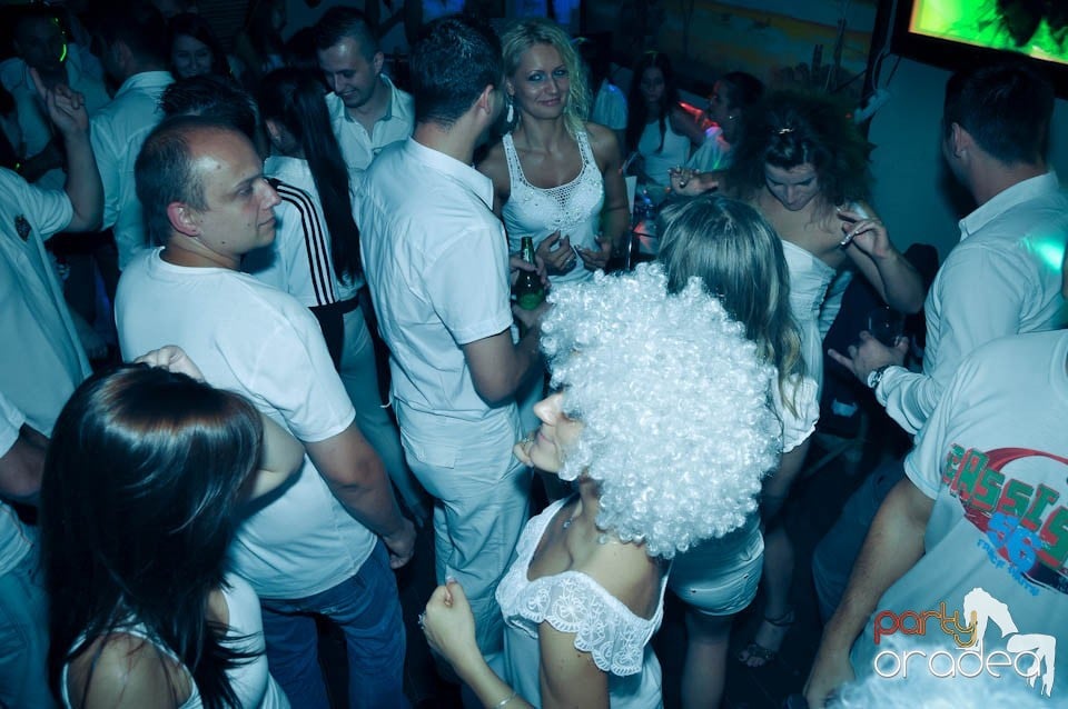 White Sensation Party @ Zulu, Zulu Caffe