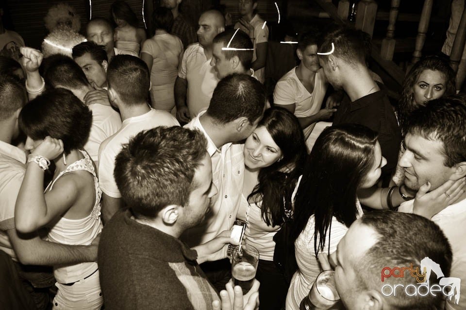 White Sensation Party @ Zulu, Zulu Caffe