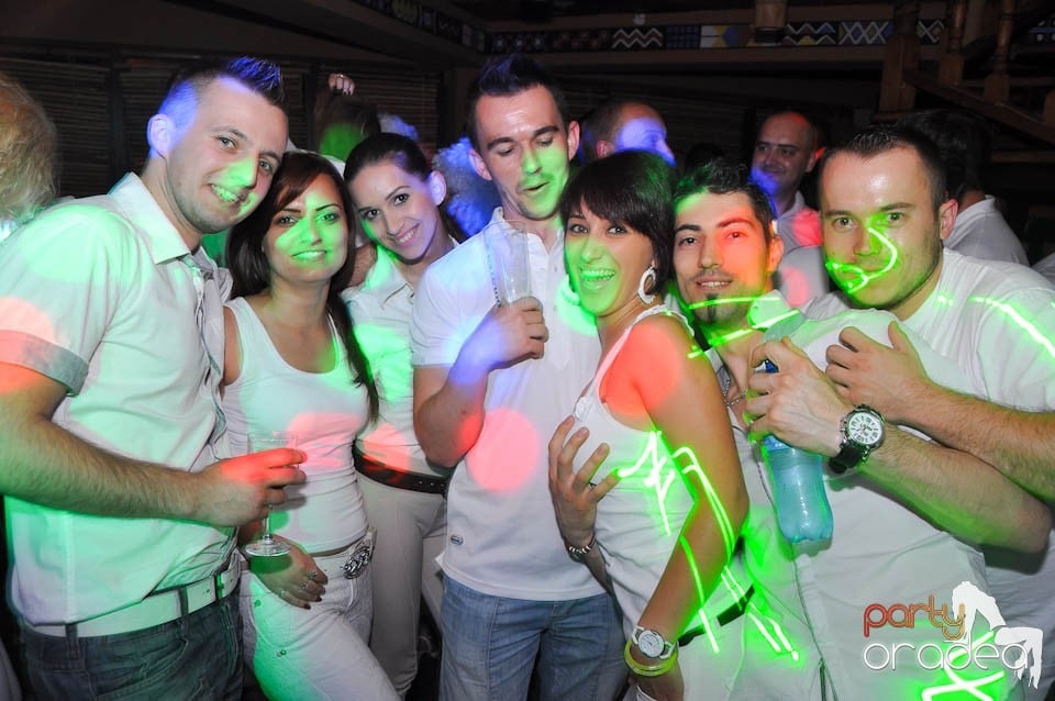 White Sensation Party @ Zulu, Zulu Caffe