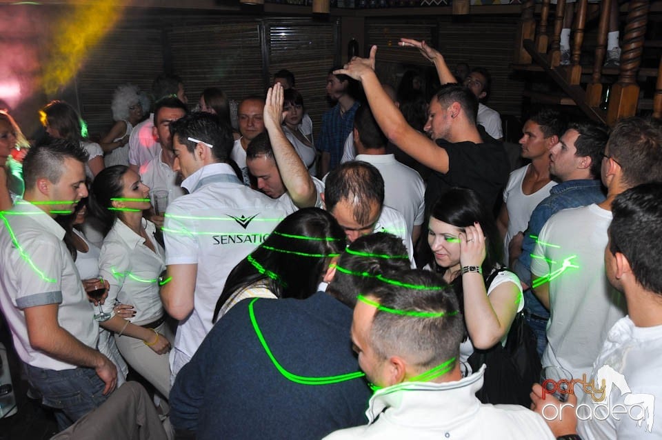 White Sensation Party @ Zulu, Zulu Caffe