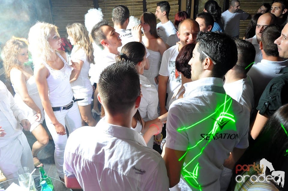 White Sensation Party @ Zulu, Zulu Caffe