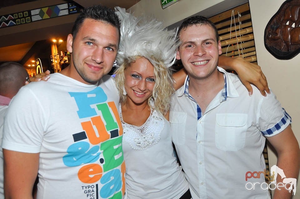 White Sensation Party @ Zulu, Zulu Caffe