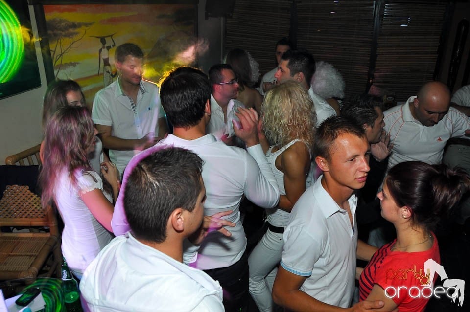 White Sensation Party @ Zulu, Zulu Caffe