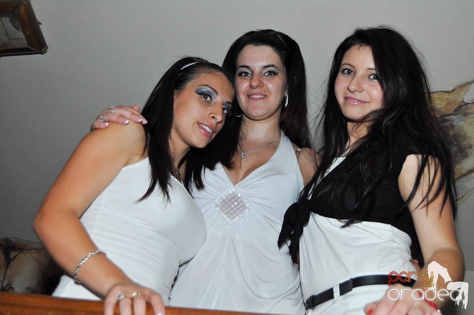 White Sensation Party @ Zulu, Zulu Caffe