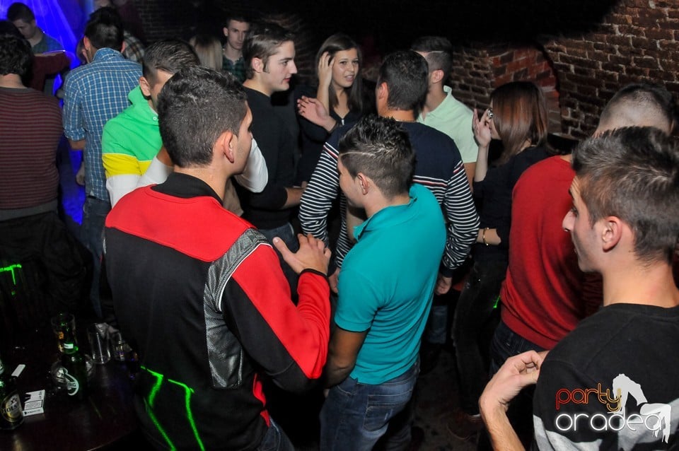 Winter Wednesday Party în Club Escape, 