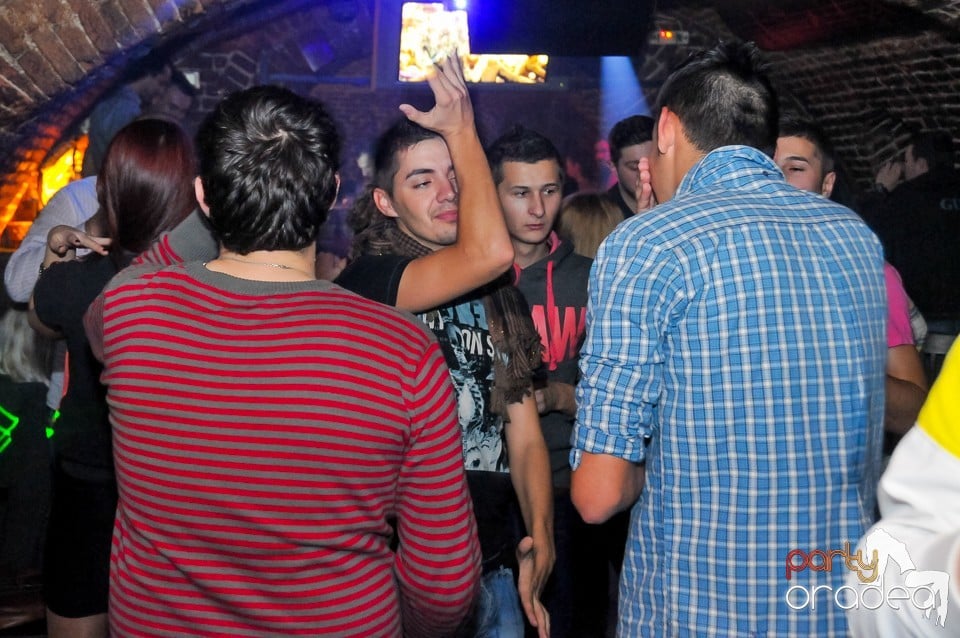 Winter Wednesday Party în Club Escape, 