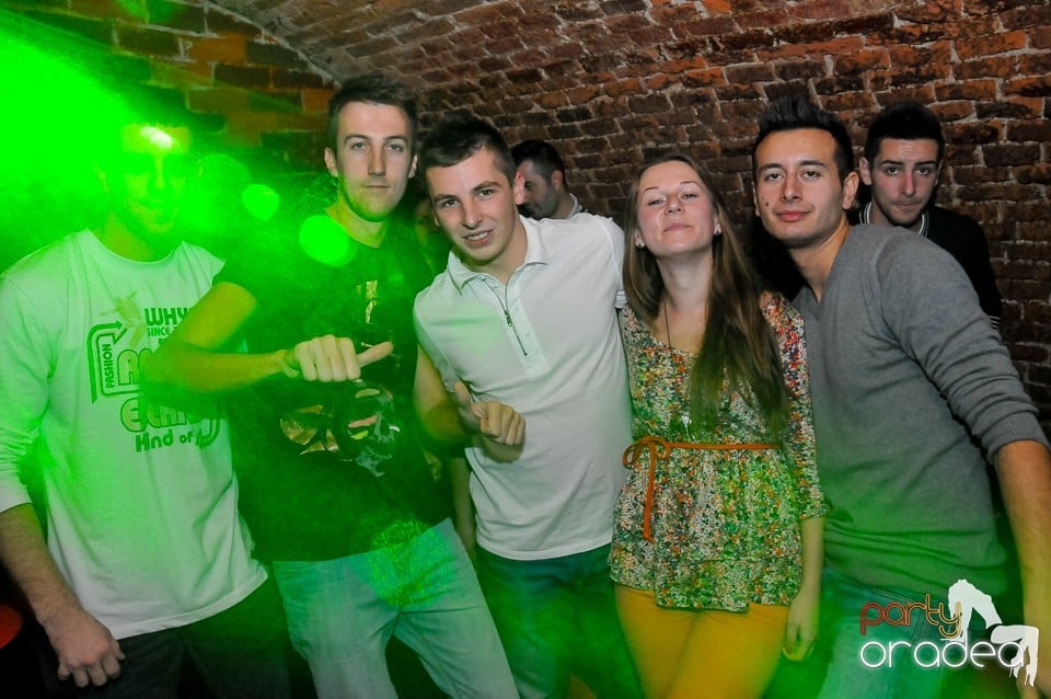 Winter Wednesday Party în Club Escape, 