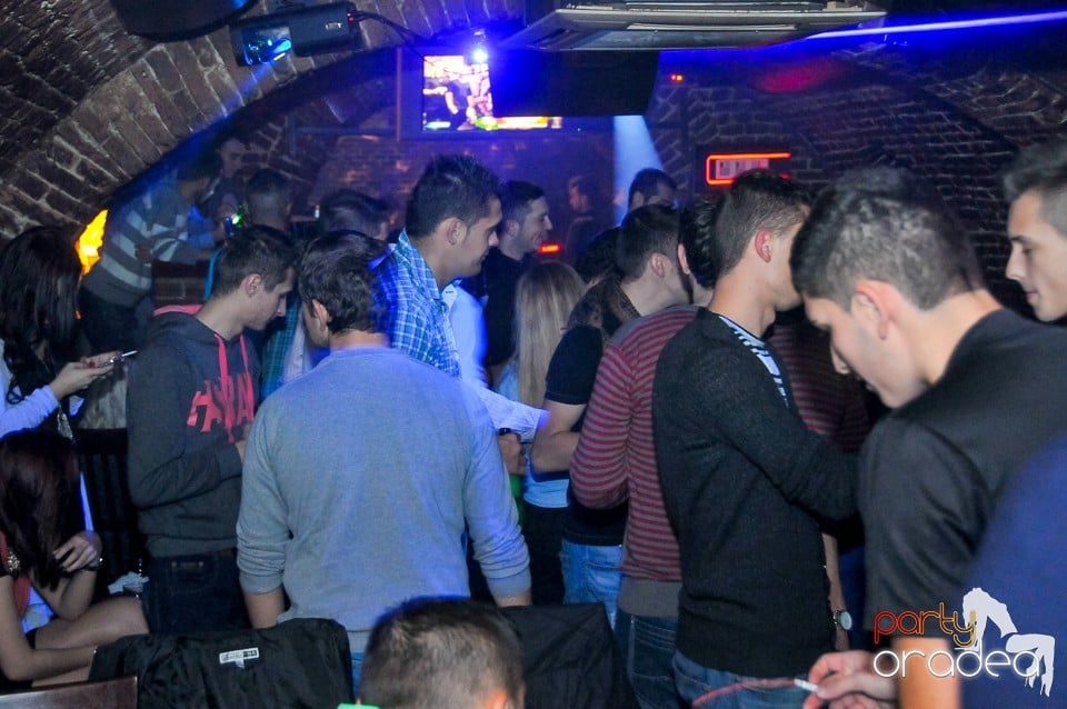 Winter Wednesday Party în Club Escape, 