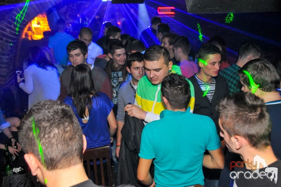 Winter Wednesday Party în Club Escape, 
